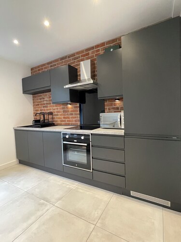 Cozy Getaway Minutes From Old Trafford, Trafford Centre & Other top Attractions!