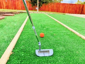 Property grounds - Fun 3bed/2Bath home with pool (San Antonio)