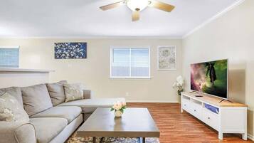 Televisie en een kantoor