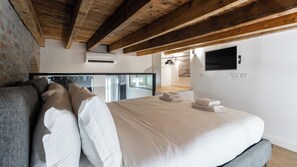 Apartemen (1 Bedroom) | 1 kamar tidur, setrika/meja setrika, dan seprai linen
