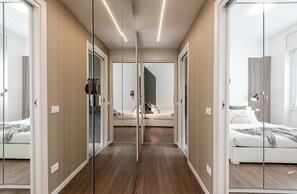 4 camere, una scrivania, ferro/asse da stiro, Wi-Fi gratuito