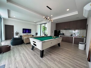 Villa | Microwave - 168 Garden Pool Villa (Pattaya)