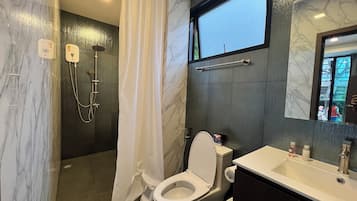 Villa | Bathroom