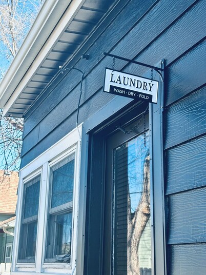 Backwoods Barbie: 1 Bed/1Bath/Kitch/Deck/Grill/Laundry/Firepit-Up to 4pp-Pet Friendly