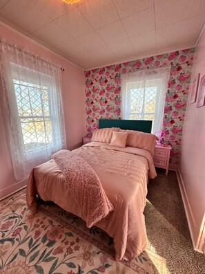 1 chambre, bureau, Wi-Fi gratuit, draps fournis