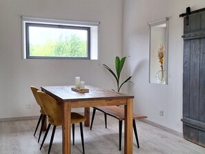 Dining - Charming cottage between forest and relaxation with spa and WIFI (Ville-sur-Illon)