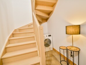 Interior - Modern duplex for 8, central Morzine, near lifts (Morzine)