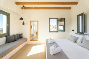 1 Schlafzimmer, Zimmersafe, Schreibtisch, Bügeleisen/Bügelbrett