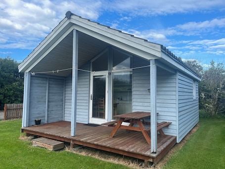 Cabana conforto | Wi-Fi de cortesia. Løkken Familiecamping og Guesthouse