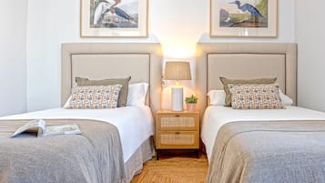2 bedrooms, iron/ironing board, free cots/infant beds, free WiFi