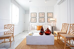 Apartment (2 Bedrooms) | Wohnbereich