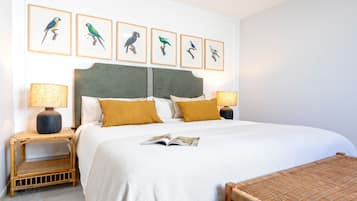 Apartemen (2 Bedrooms) | 2 kamar tidur, setrika/meja setrika, dan seprai linen