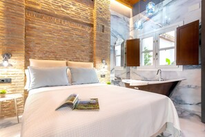 Apartment (2 Bedrooms) | 2 bedrooms, iron/ironing board, free WiFi, bed sheets - Genteel Home Catedral Granada (Granada)