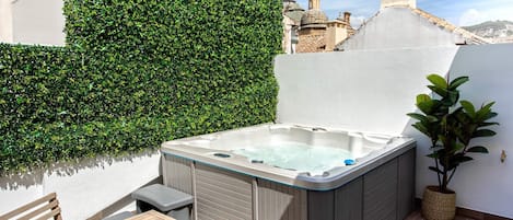 Apartment (2 Bedrooms) | Speisen im Freien