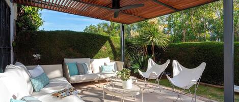 Apartment (4 Bedrooms) | Terrace/patio