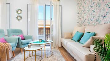 Apartment (3 Bedrooms) | Wohnbereich