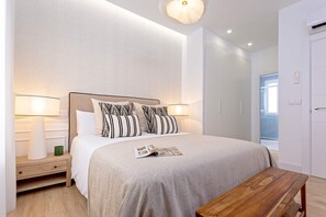 Appartement (3 Bedrooms) | 3 chambres, fer et planche Ă repasser, accĂšs au Wi-Fi (inclus)