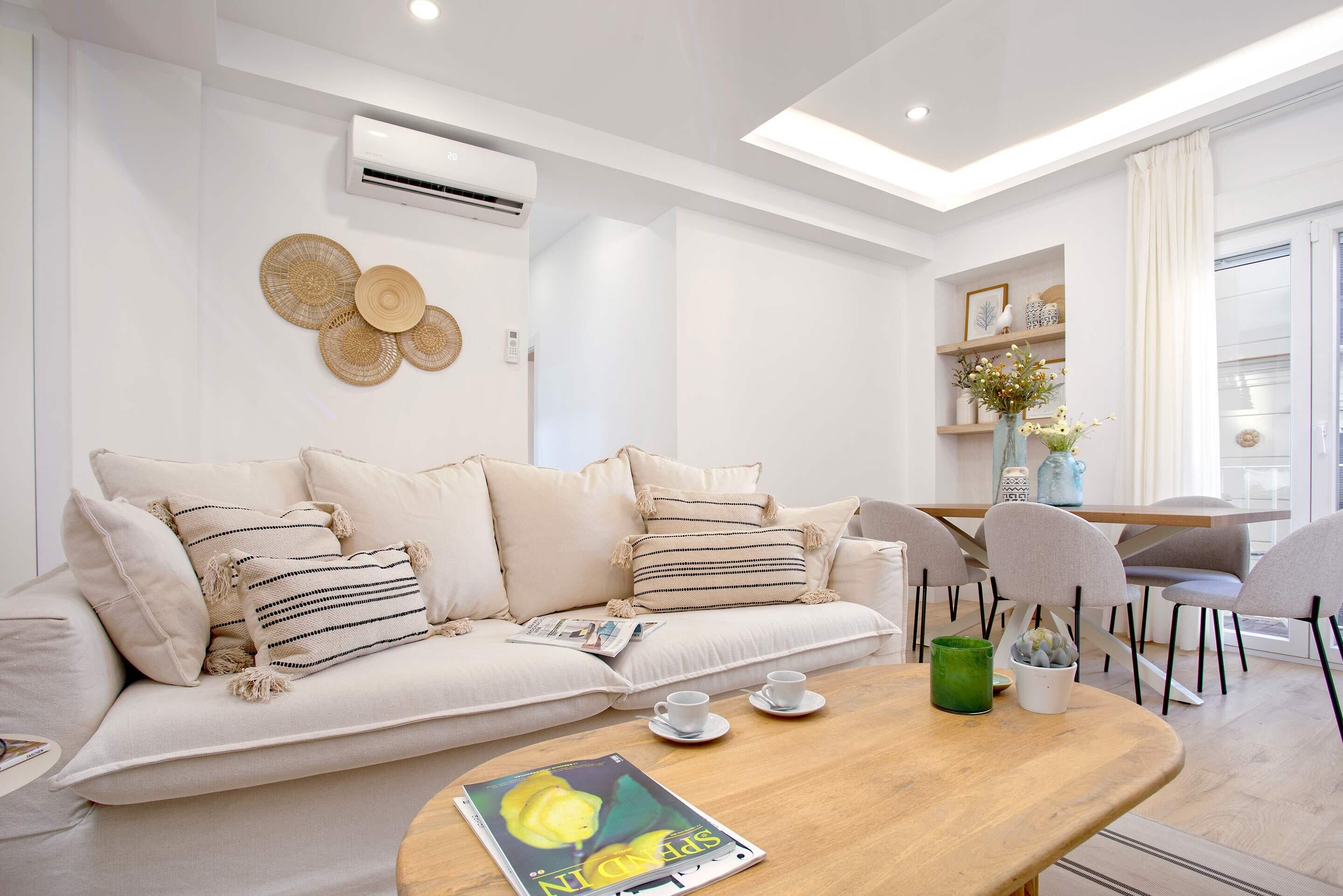 Apartment (3 Bedrooms) | Wohnzimmer