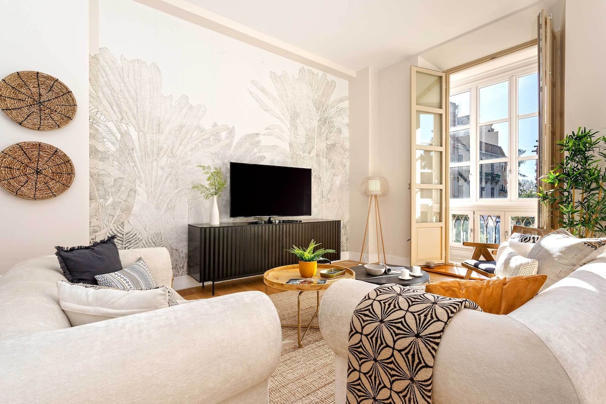 公寓 (3 Bedrooms) | 起居區 | 電視