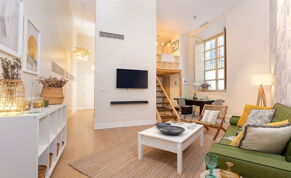 Apartment (1 Bedroom) | Living area