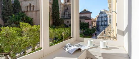 아파트 (3 Bedrooms) | 발코니