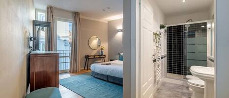 Apartment (3 Bedrooms)