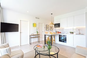 Apartment (2 Bedrooms) | Living area - Genteel Home Ricardo Soriano Terrace (Marbella)