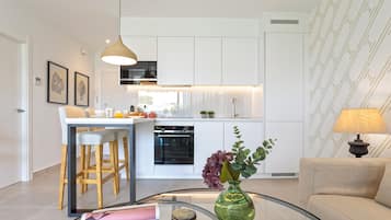 Apartment (2 Bedrooms) | Private kitchen | Fridge, microwave, oven, dishwasher