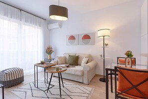 Apartment | Ruang tamu | TV 