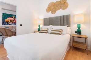 Appartement (3 Bedrooms) | 3 chambres, fer et planche à repasser, lit de bébé (gratuit)