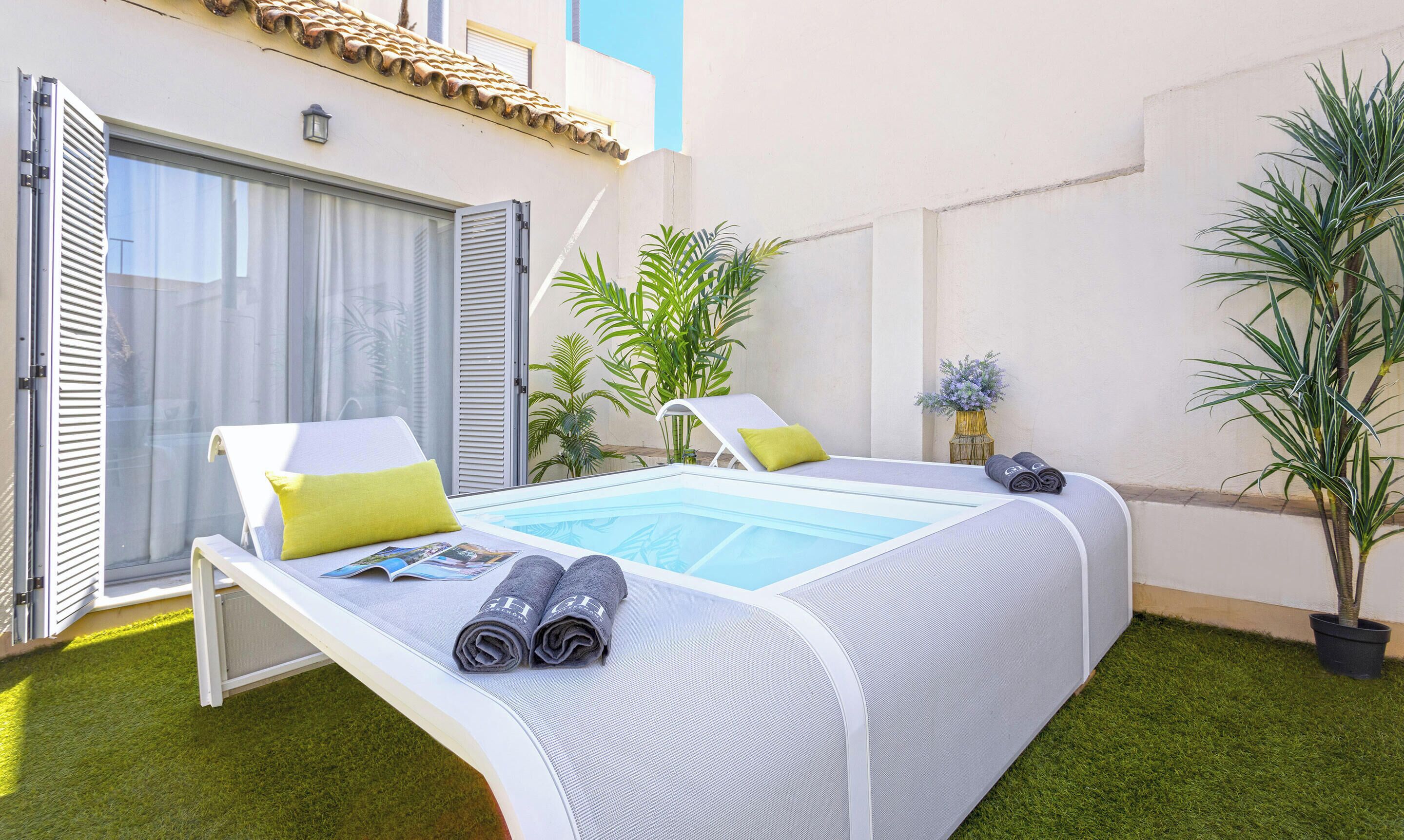 Apartamento, 4 habitaciones, piscina privada | Terraza o patio