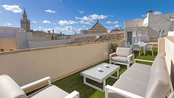 Huis (Multiple Bedrooms) | Terras