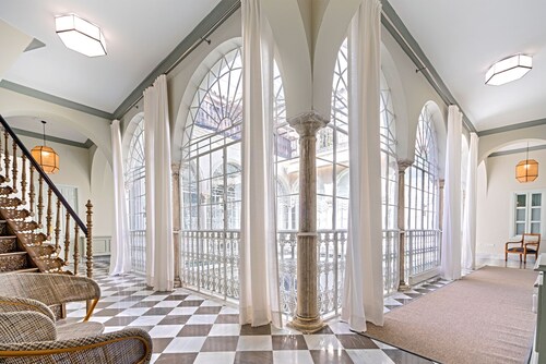 Genteel Home Palacio Abades Terrace