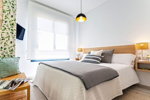 Apartment (2 Bedrooms) | 2 bedrooms, iron/ironing board, free WiFi, bed sheets - Genteel Home María Zambrano (Málaga)