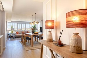 Apartment (3 Bedrooms) | Living area - Genteel Home Mirador de Gran Capitán (Granada)