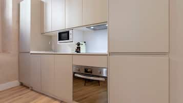 Departamento (1 Bedroom) | Cocina privada | Refrigerador, microondas, horno y parrilla de estufa