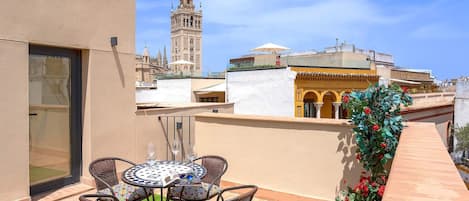 Appartement (3 Bedrooms) | Terrasse/Patio