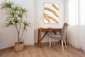 2 bedrooms, iron/ironing board, free cots/infant beds, free WiFi - Genteel Home Duquesa de Parcent (Málaga)