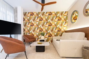 Apartment (2 Bedrooms) | Living room