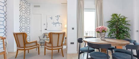 アパートメント (3 Bedrooms) | 客室内のダイニングエリア