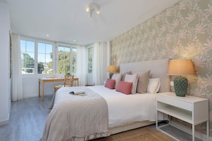 Apartment (2 Bedrooms)