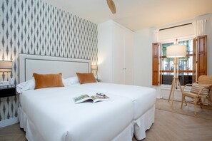 1 bedroom, iron/ironing board, free WiFi, bed sheets - Genteel Home Santa Cruz (Seville)