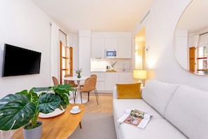 Apartment (1 Bedroom) | Living area