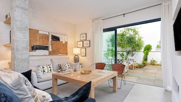 Apartment (2 Bedrooms) | Living area | TV