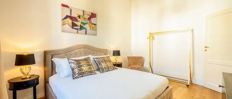 Huoneisto (2 Bedrooms) | 2 makuuhuonetta, silitysrauta/-lauta, ilmainen Wi-Fi, vuodevaatteet