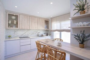 Apartment (3 Bedrooms) | Private kitchen | Fridge, microwave, oven, dishwasher