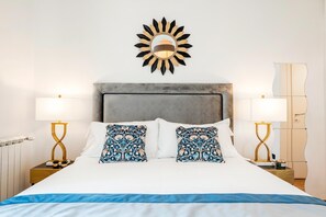 Apartment (3 Bedrooms) | 3 bedrooms, desk, iron/ironing board, free cribs/infant beds - Genteel Home Contessa Matilde (Pisa)
