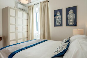 Apartment (3 Bedrooms) | 3 bedrooms, desk, iron/ironing board, free cribs/infant beds