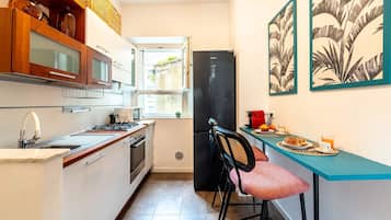 Apartment (1 Bedroom) | Private kitchen