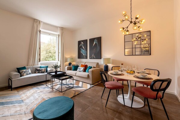 Apartment (1 Bedroom) | Living room